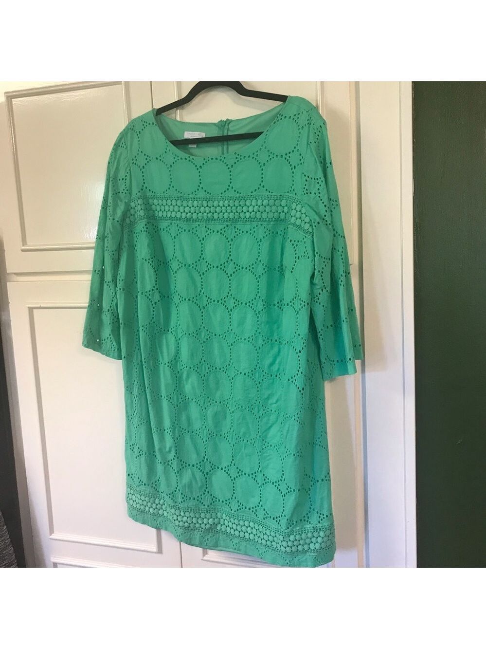 London Times Mint Eyelet Shift Dress in Green
